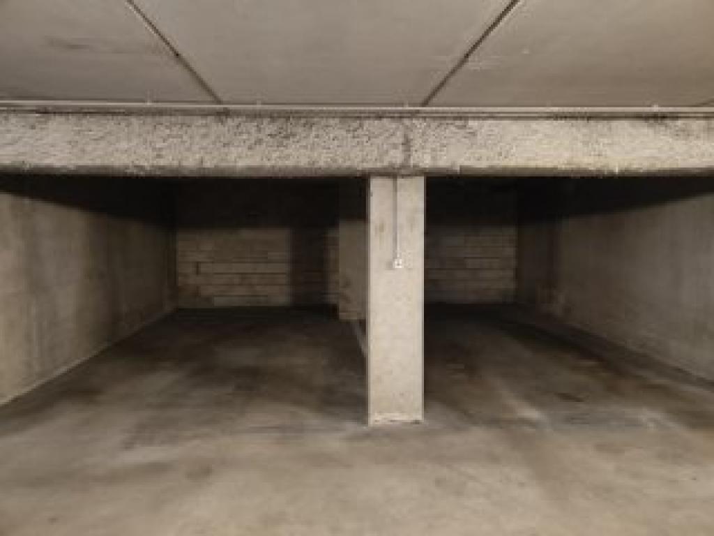 Garage 1 pièce 18 m2